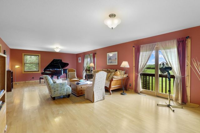7917 165th Street E, Prior Lake, MN 55372