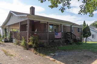 108 HARPER ST, Weyers Cave, VA 24486