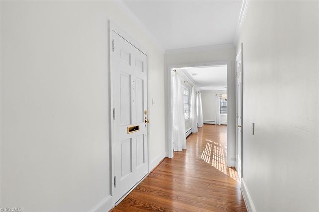 221 W Avondale Drive, Greensboro, NC 27403