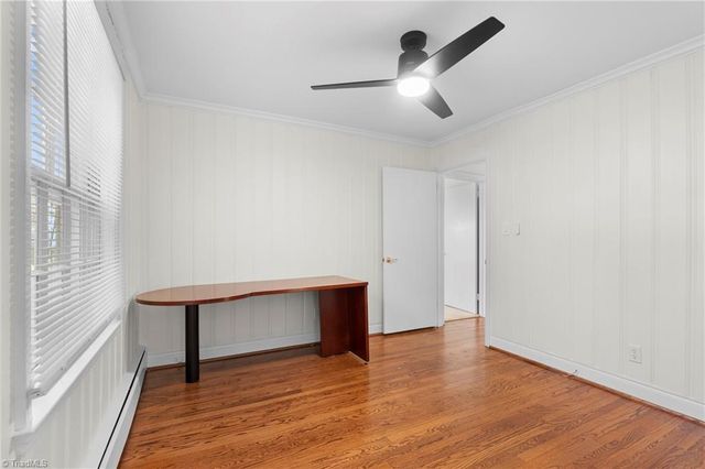 221 W Avondale Drive, Greensboro, NC 27403