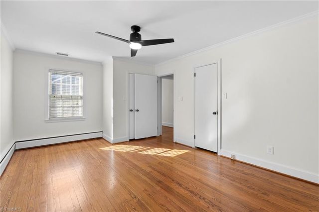 221 W Avondale Drive, Greensboro, NC 27403