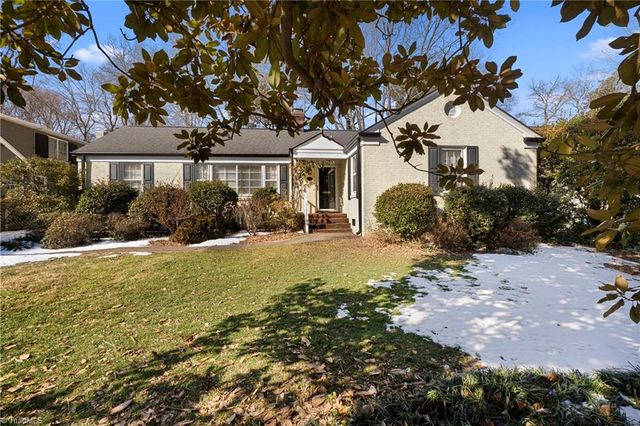 221 W Avondale Drive, Greensboro, NC 27403