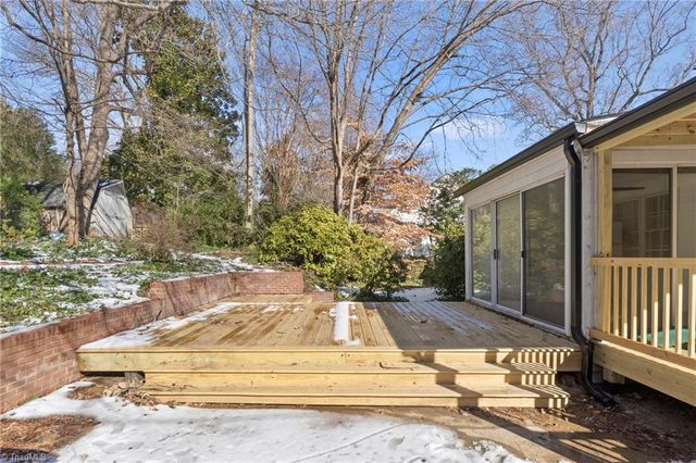 221 W Avondale Drive, Greensboro, NC 27403