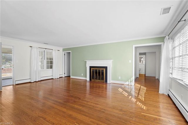 221 W Avondale Drive, Greensboro, NC 27403