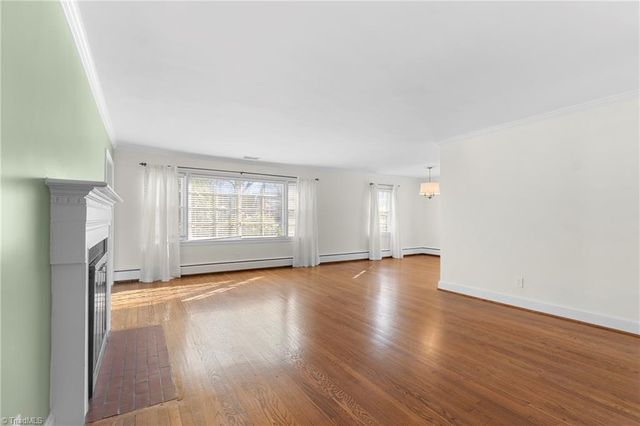 221 W Avondale Drive, Greensboro, NC 27403