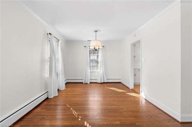 221 W Avondale Drive, Greensboro, NC 27403