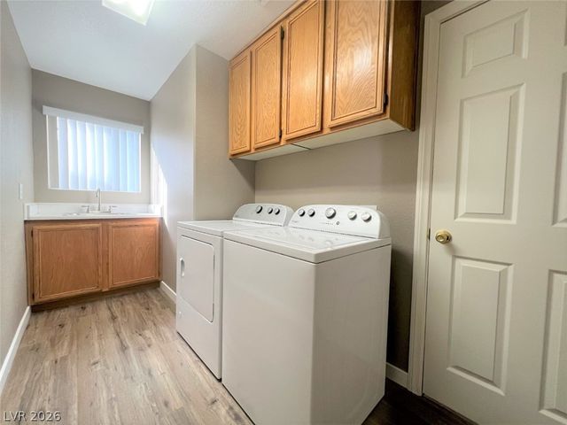 1929 Blue Ribbon Drive, Las Vegas, NV 89142