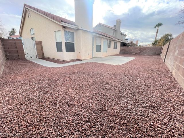 1929 Blue Ribbon Drive, Las Vegas, NV 89142