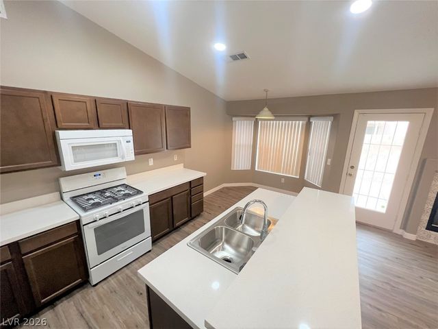 1929 Blue Ribbon Drive, Las Vegas, NV 89142