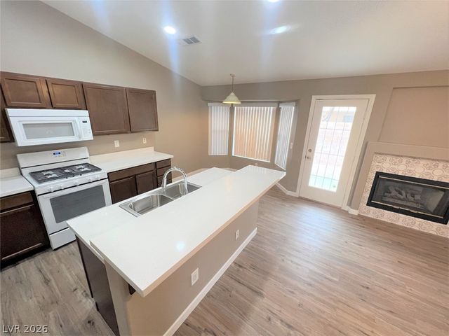 1929 Blue Ribbon Drive, Las Vegas, NV 89142