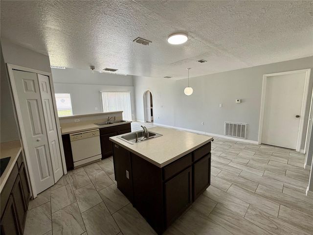 5445 CHANDLER DRIVE, Winter Haven, FL 33884