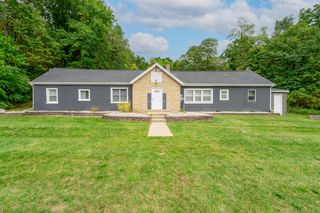 10150 N Riverview Drive, Plainwell, MI 49080