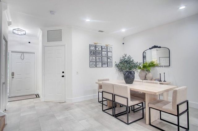 6744 Via Regina, Boca Raton, FL 33433