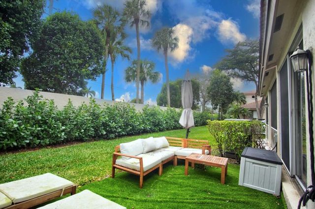 6744 Via Regina, Boca Raton, FL 33433