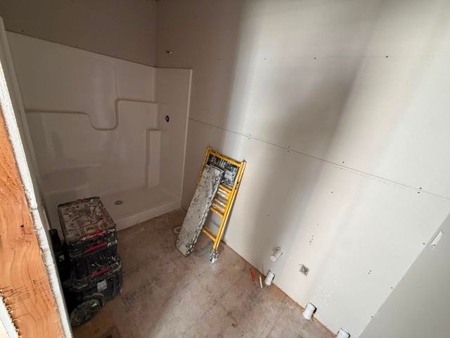 8991 N Joshua Dr, Bel Aire, KS 67226