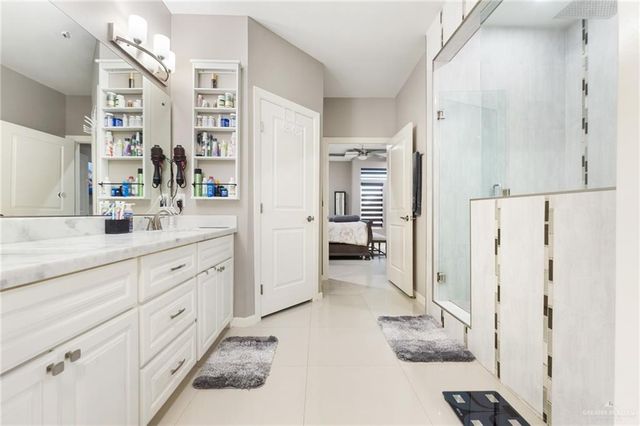 812 W Arapaho Avenue, Pharr, TX 78577