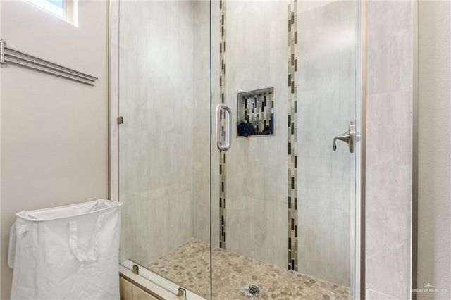 812 W Arapaho Avenue, Pharr, TX 78577