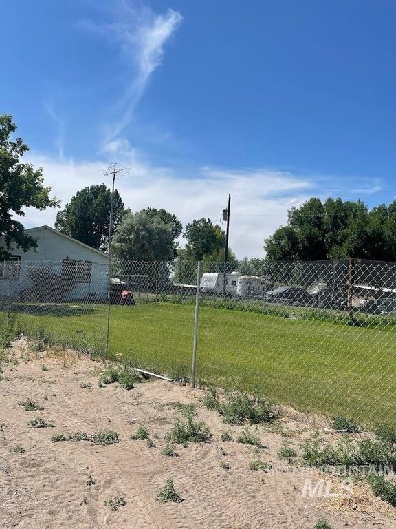 273 N Meridian, Rupert, ID 83350