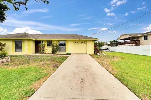 814 SEABREEZE DRIVE, Ruskin, FL 33570