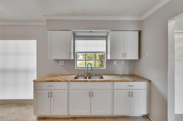 814 SEABREEZE DRIVE, Ruskin, FL 33570