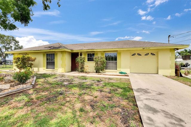 814 SEABREEZE DRIVE, Ruskin, FL 33570