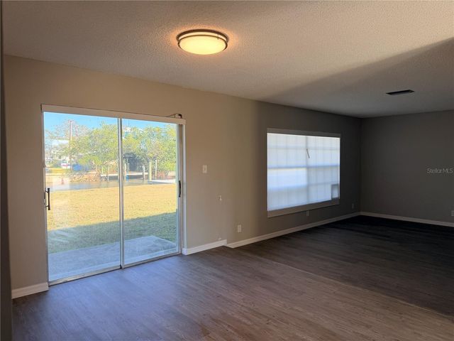 814 SEABREEZE DRIVE, Ruskin, FL 33570