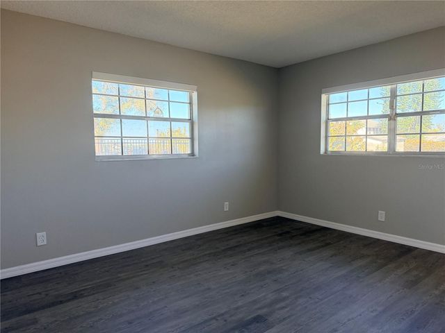814 SEABREEZE DRIVE, Ruskin, FL 33570
