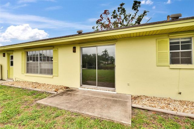 814 SEABREEZE DRIVE, Ruskin, FL 33570