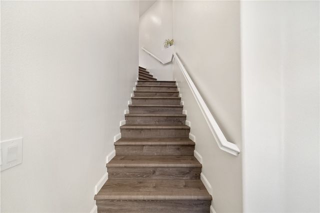 29 Darlington, Irvine, CA 92620