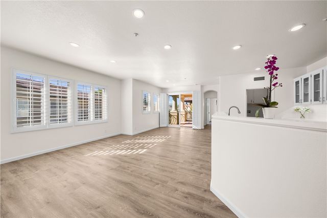 29 Darlington, Irvine, CA 92620