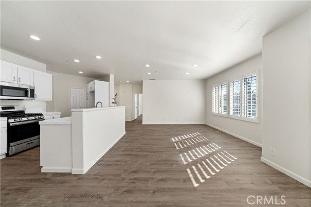 29 Darlington, Irvine, CA 92620