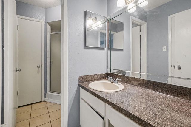 18800 Egret Bay Boulevard 1603, Webster, TX 77058