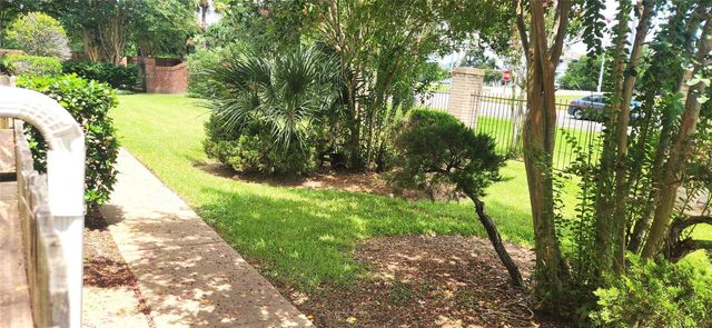 18800 Egret Bay Boulevard 1603, Webster, TX 77058