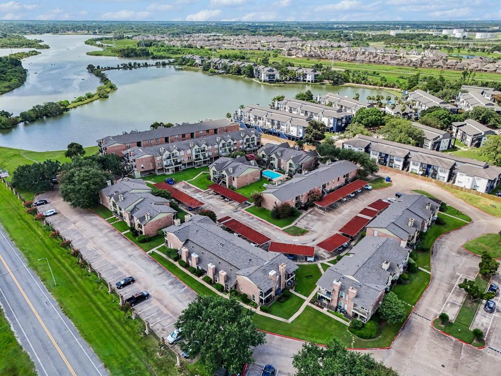 18800 Egret Bay Boulevard 1603, Webster, TX 77058
