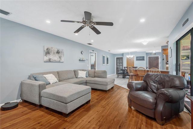 8513 DEE CIRCLE, Riverview, FL 33569