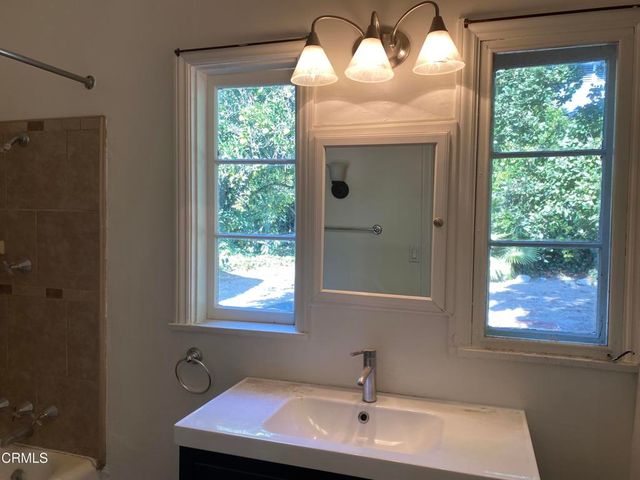 4918 Commonwealth Avenue, La Canada Flintridge, CA 91011