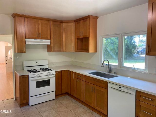 4918 Commonwealth Avenue, La Canada Flintridge, CA 91011