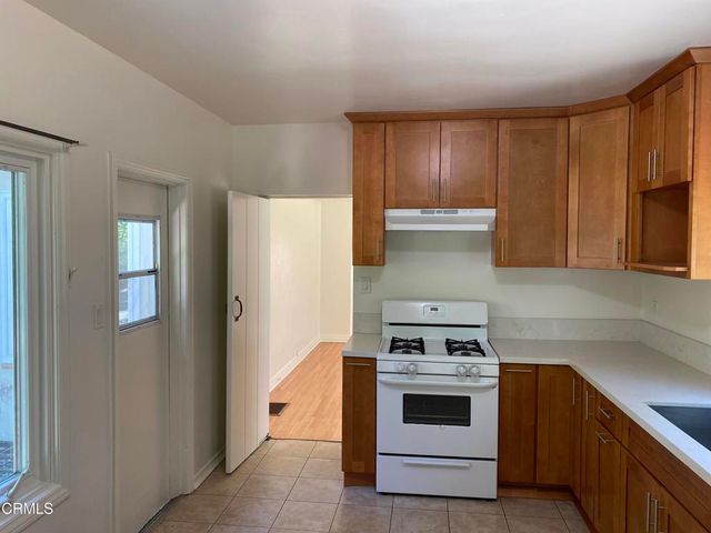 4918 Commonwealth Avenue, La Canada Flintridge, CA 91011