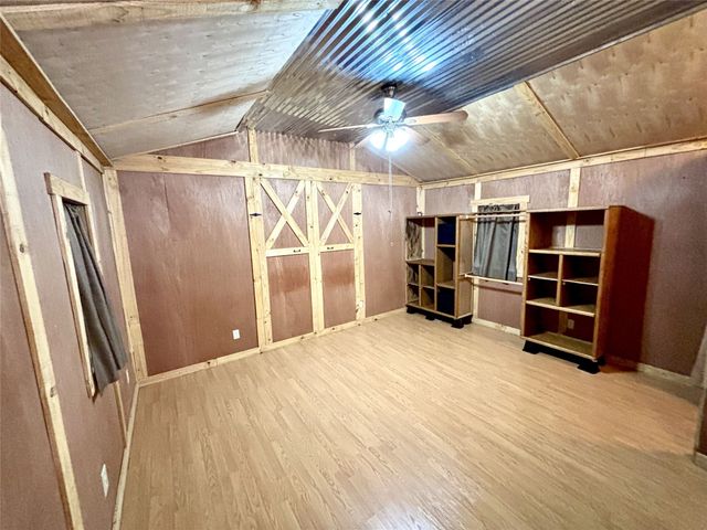 454 Bear Ridge Road, Bowie, TX 76230