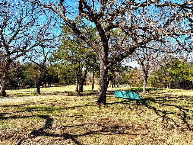 454 Bear Ridge Road, Bowie, TX 76230