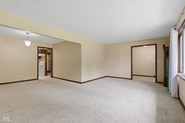 8114 Black Oak Drive, Plainfield, IN 46168