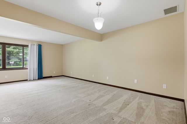 8114 Black Oak Drive, Plainfield, IN 46168