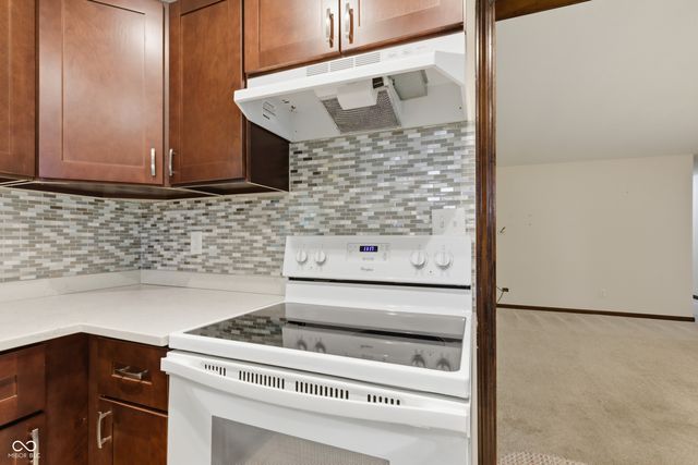 8114 Black Oak Drive, Plainfield, IN 46168