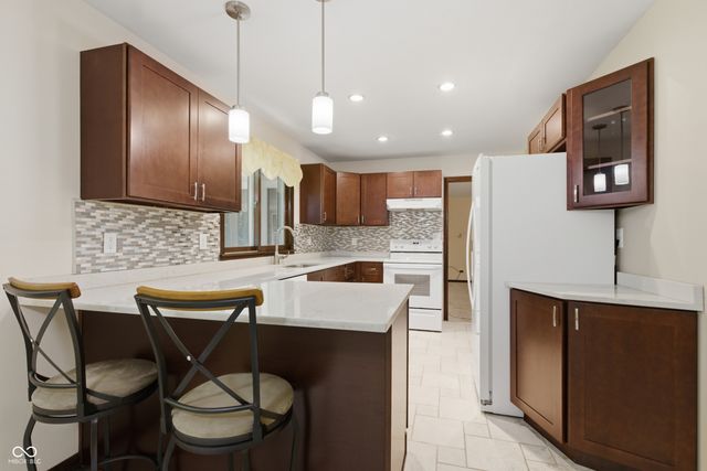 8114 Black Oak Drive, Plainfield, IN 46168