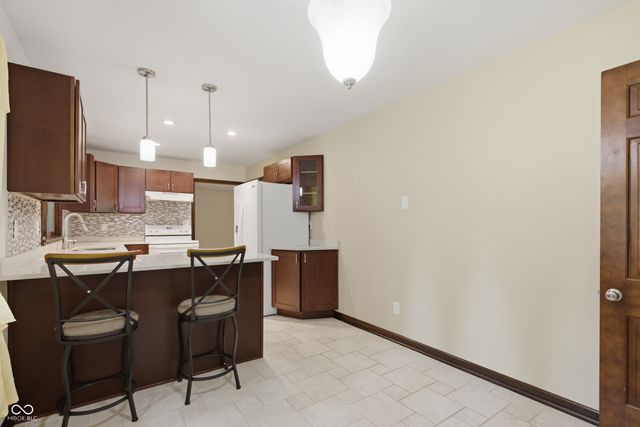 8114 Black Oak Drive, Plainfield, IN 46168
