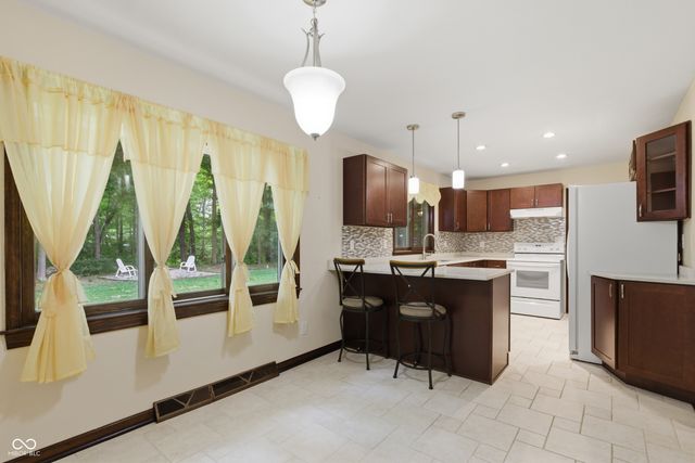 8114 Black Oak Drive, Plainfield, IN 46168