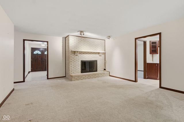 8114 Black Oak Drive, Plainfield, IN 46168
