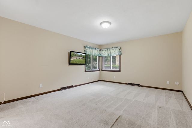 8114 Black Oak Drive, Plainfield, IN 46168