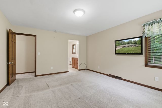 8114 Black Oak Drive, Plainfield, IN 46168