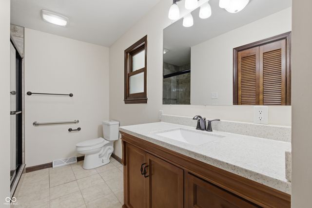 8114 Black Oak Drive, Plainfield, IN 46168